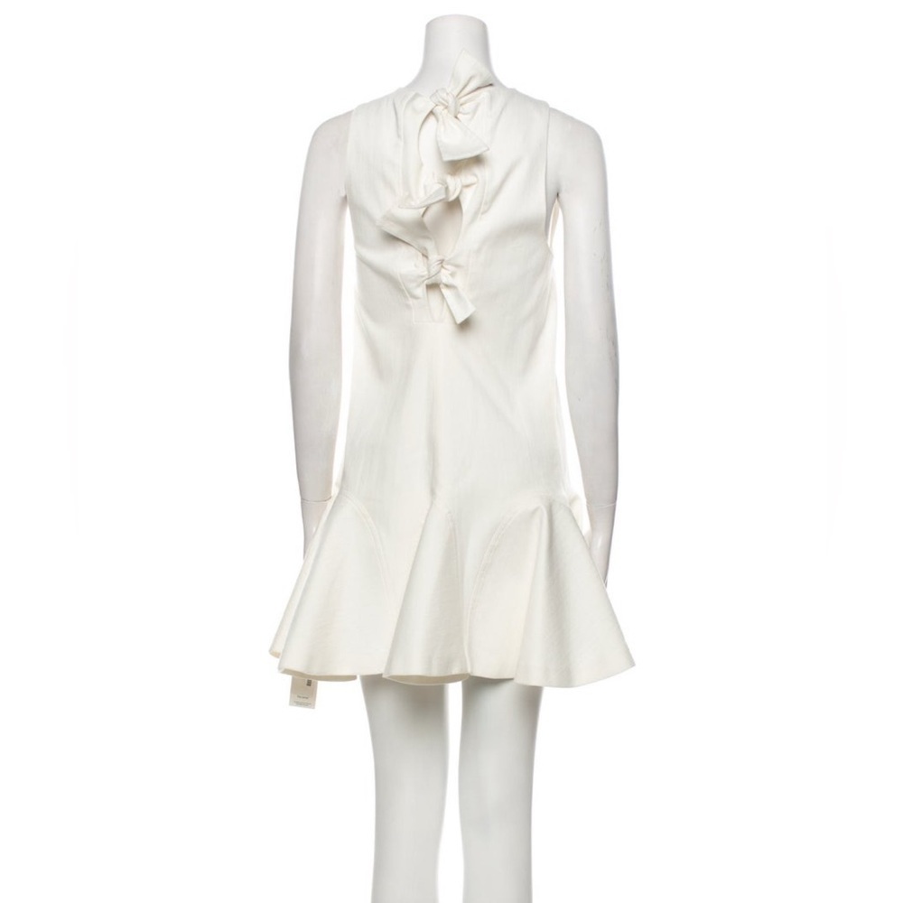 Alexis Elegant White Sleeveless Dress - Picture 3 of 3
